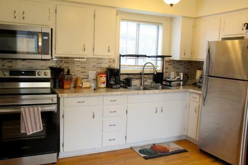 Yellowstone Treasure Guest House