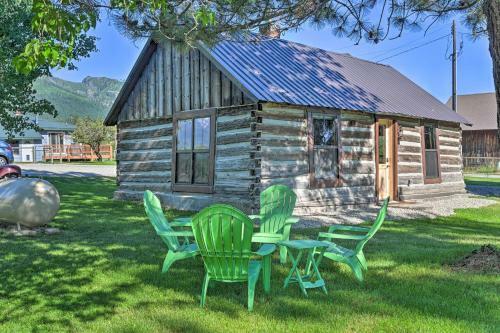 Montana Retreat Original Hamilton Log Cabin!