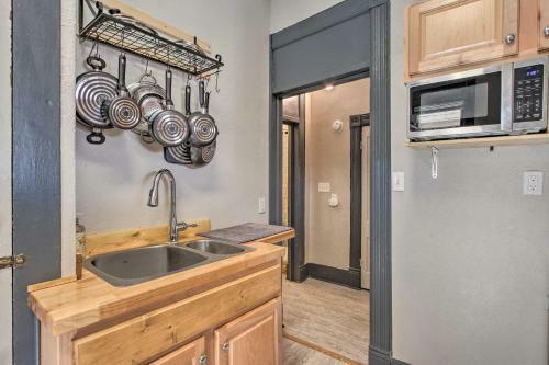 Quaint Helena Apartment - Walkable To Dtwn!
