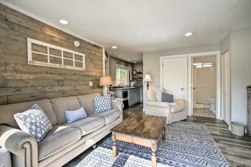 Sweet Helena Cottage, Pet Friendly And Walkable