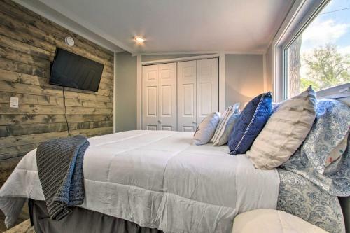 Sweet Helena Cottage, Pet Friendly And Walkable
