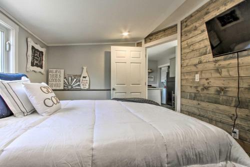 Sweet Helena Cottage, Pet Friendly And Walkable