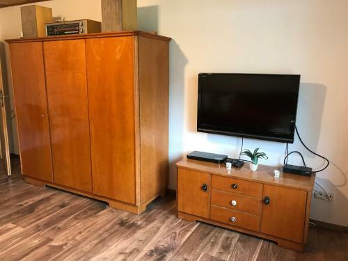 Helles Doppelzimmer Im Untergeschoss Mit Bad Im Gr�nen Nahe Potsdam