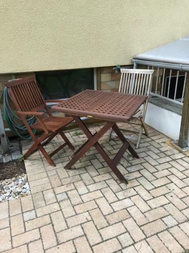 Helles Doppelzimmer Im Untergeschoss Mit Bad Im Gr�nen Nahe Potsdam