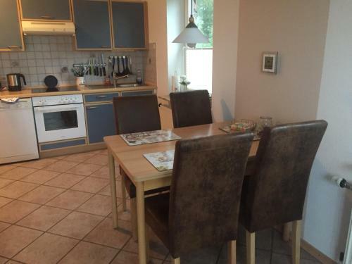 Apartamento Ferienhaush�lfte Domeyer Midlum