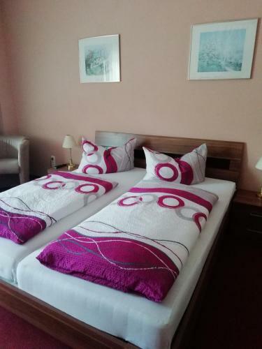 Hostal Hotel Zur Bruecke