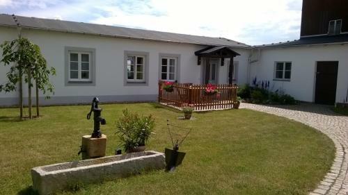 Apartamentos Ferienwohnungen M�hlenhof Oberseifersdorf