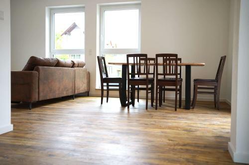 Apartamento Wohnung Mit Terasse M�mbris