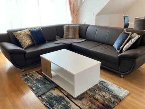 Apartamentos Ferienwohnung Sch�tz