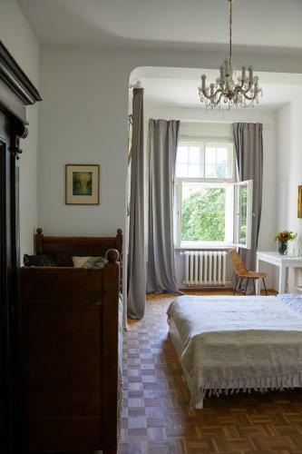 Hostal Schloss M�rlbach