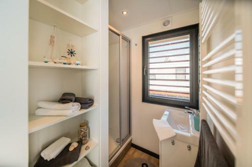 Hausboote Und Ferienh�user Marina M�cheln