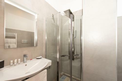 Hostal Urban Rooms Salerno