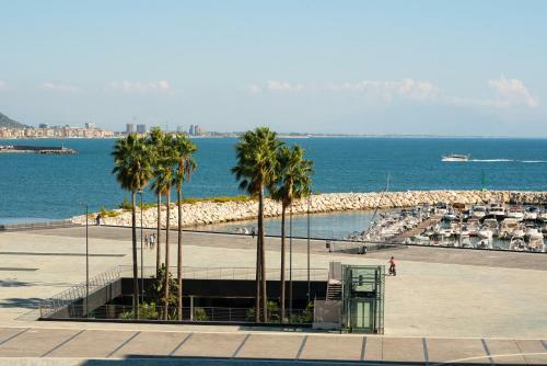 Apartamento Mareluna Crescent - Luxury Seafront Experience