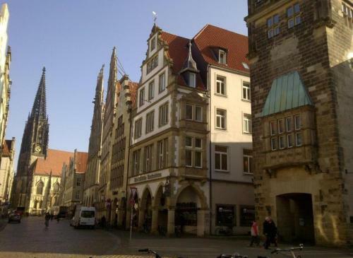 Schickes, Stilvolles Und Helles Apartment In M�nster
