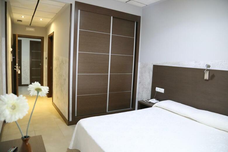 Hotel Nu�ez Tomelloso