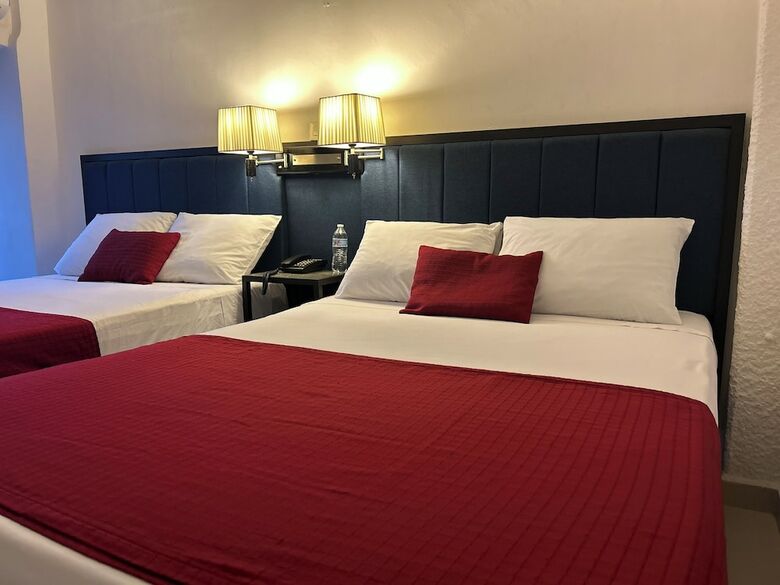 Choco's Hotel