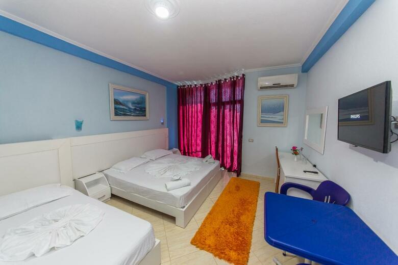 Hotel Bahamas