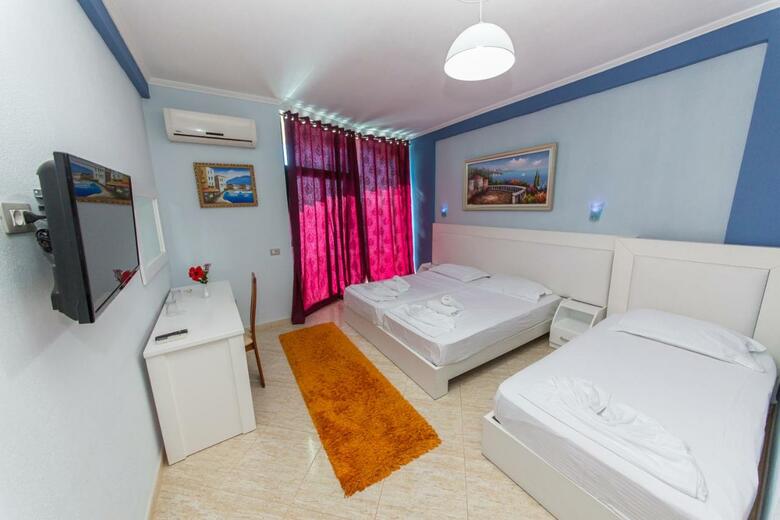 Hotel Bahamas