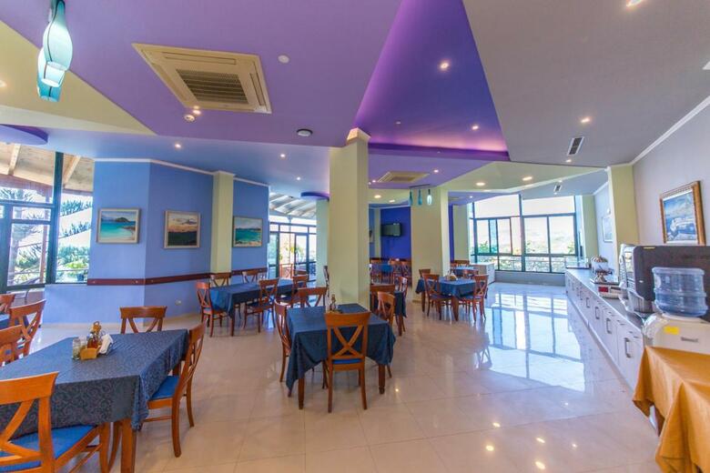 Hotel Bahamas