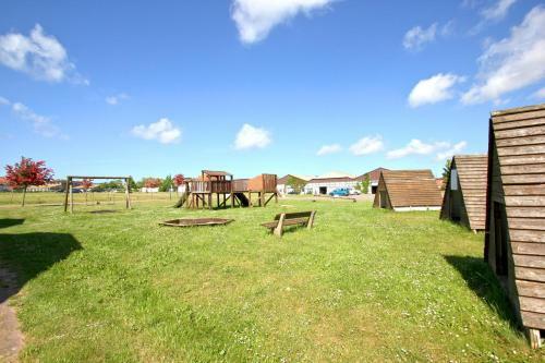 Apartamento Ferienpark Neddesitz Fewo 48 Balkon