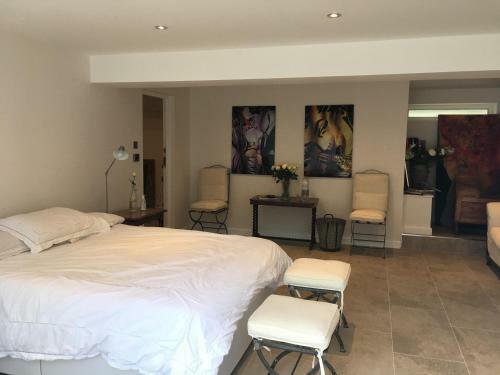 Bed & Breakfast Private Luxury Retreat
