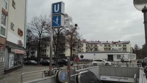 Apartment Near Underground Station
