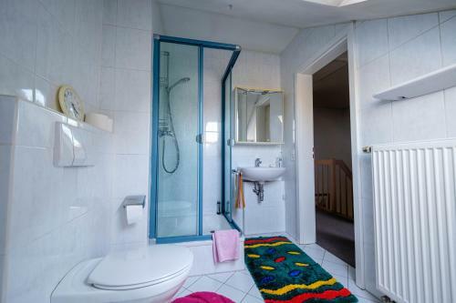 Ganzes Haus M�bliert M�-lerchenau