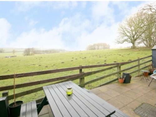 New Station Cottage, Country Views, Great Location