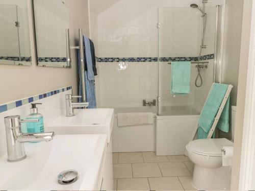 New Station Cottage, Country Views, Great Location