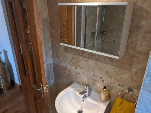 Whitby Apartment Retreat