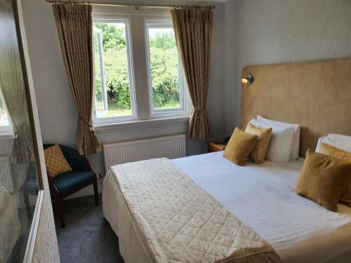 The Carre Arms Hotel & Restaurant