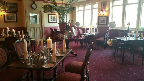The Carre Arms Hotel & Restaurant