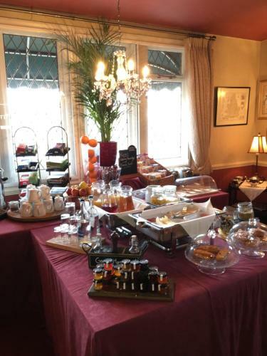 The Carre Arms Hotel & Restaurant