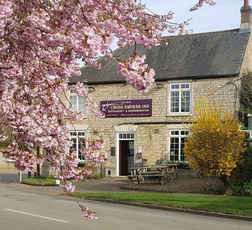 Hostal Cross Swords Inn, Skillington