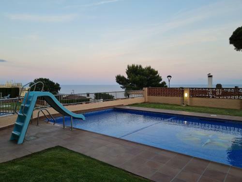 S'agar� Apartment With Sea Views And Pool