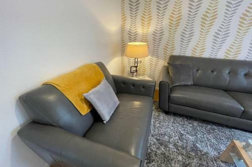 Silver Stag Properties, 3 Bed House With Parking