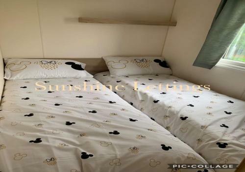 O10 3 Bedroom, 6 Berth Caravan