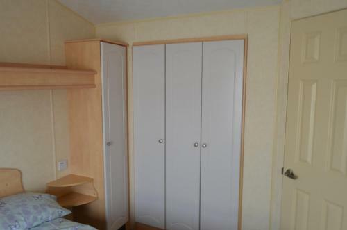 Golden Palm 6 Berth