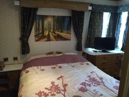 Spacious Caravan With Dg, Ch & Veranda