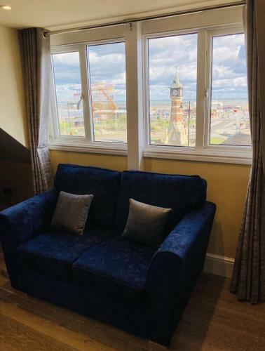 Marine Boathouse View Apartment