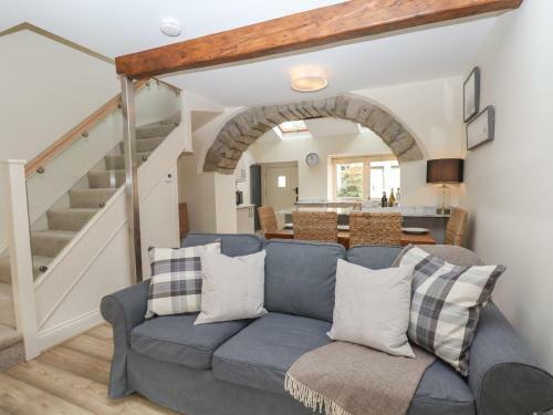 1 Grosvenor Farm Cottages