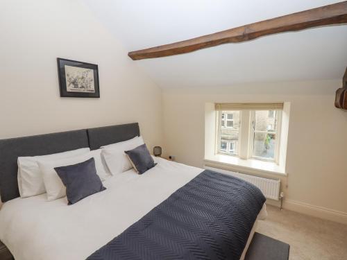 1 Grosvenor Farm Cottages