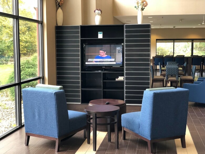 Hotel Comfort Suites South Elkhart