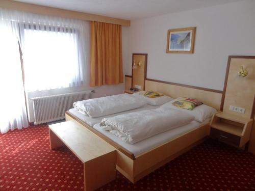 Hostal G�stehaus Sch�pf