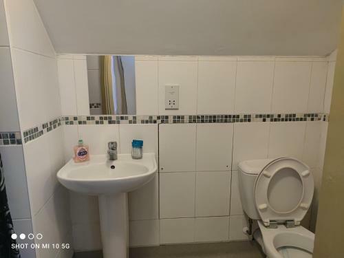 Hostal Sussex Lodge Guest House
