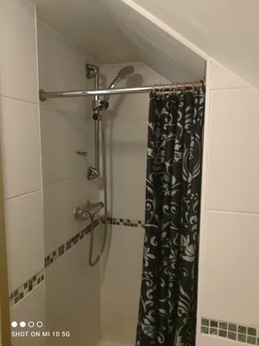 Hostal Sussex Lodge Guest House