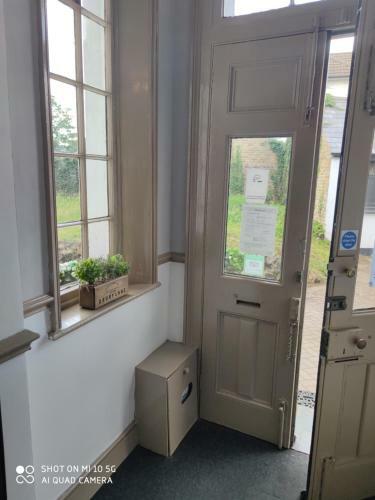 Hostal Sussex Lodge Guest House