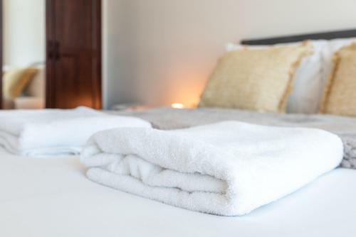 Apartamento ?onpoint -convenient 1 Bedroom Apt With Parking!?