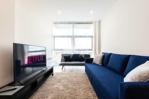 Apartamento ?onpoint -convenient 1 Bedroom Apt With Parking!?