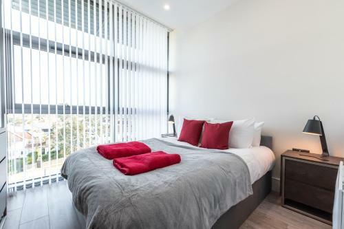 Apartamento ?onpoint -convenient 1 Bedroom Apt With Parking!?